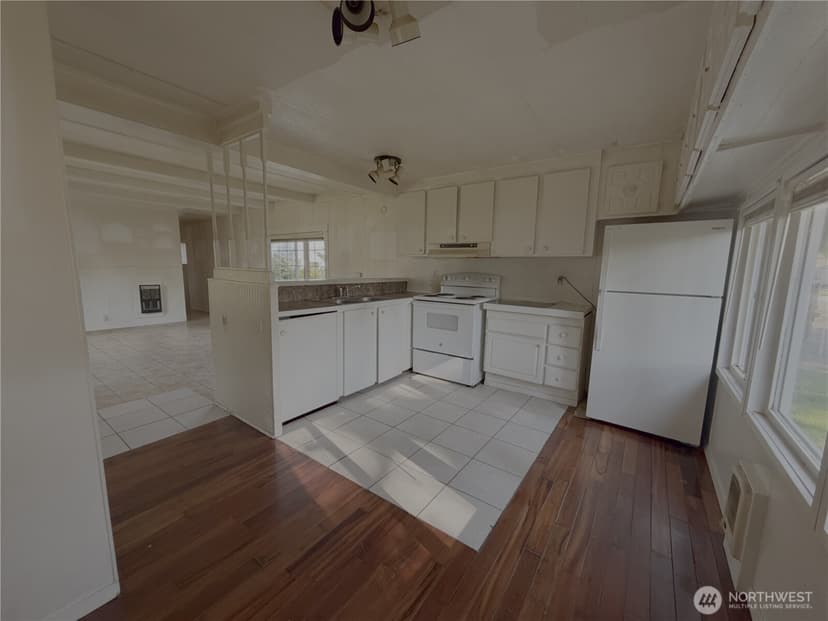 Property photo for 4563 SE Foss Road, Port Orchard photo 10