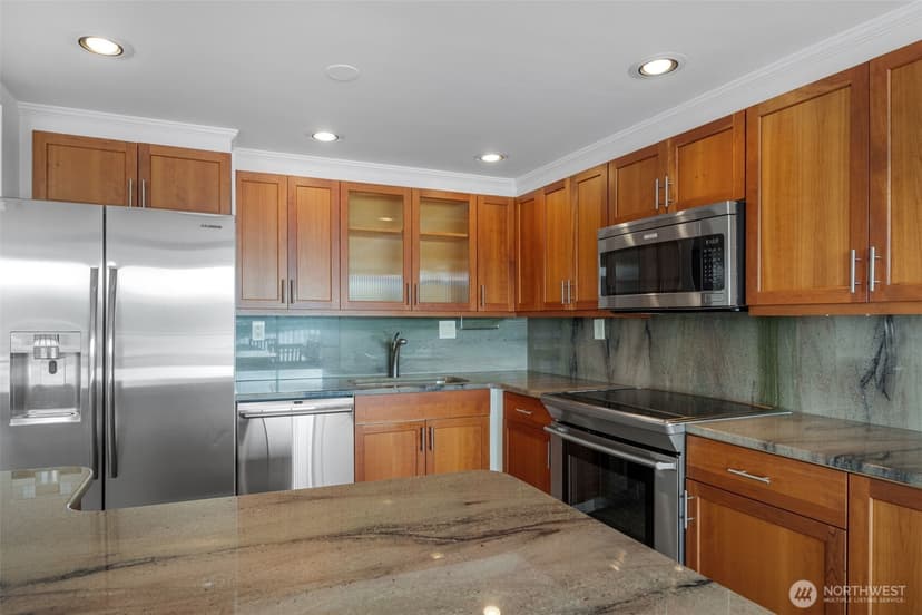 Property photo for 6533 Seaview Avenue NW #710A, Seattle photo 3