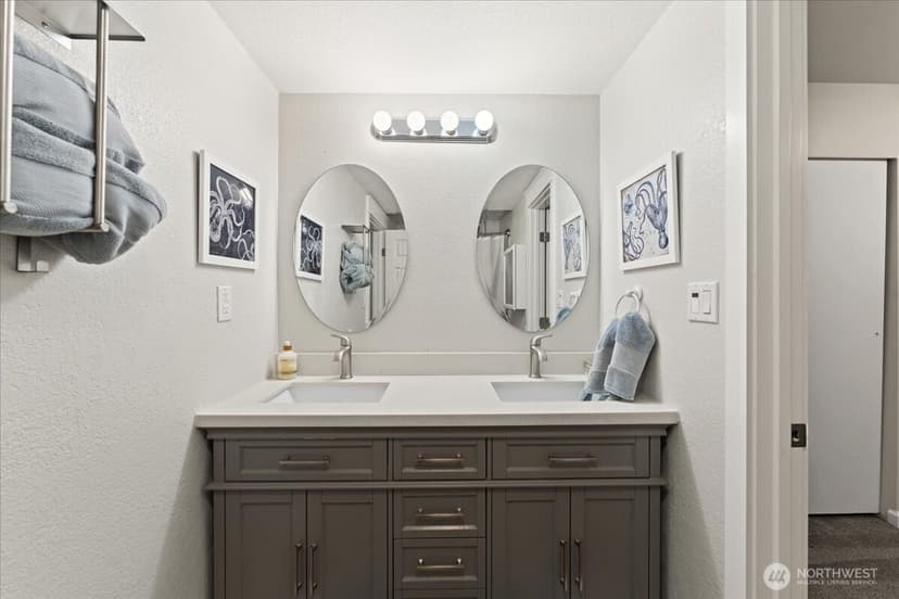 Property photo for 4002 55th Street Ct NW, Gig Harbor photo 29
