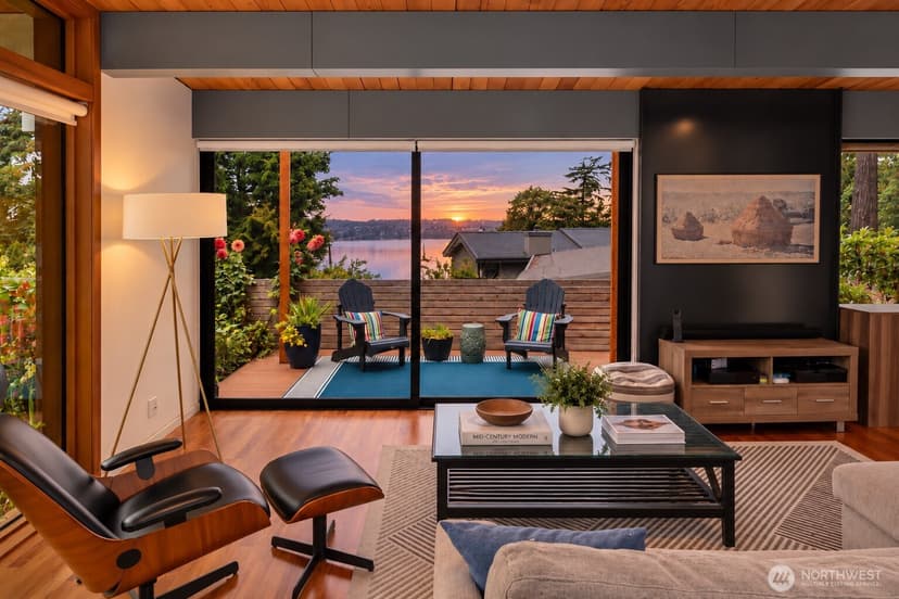 Property photo for 7529 SE 40th Street, Mercer Island photo 9