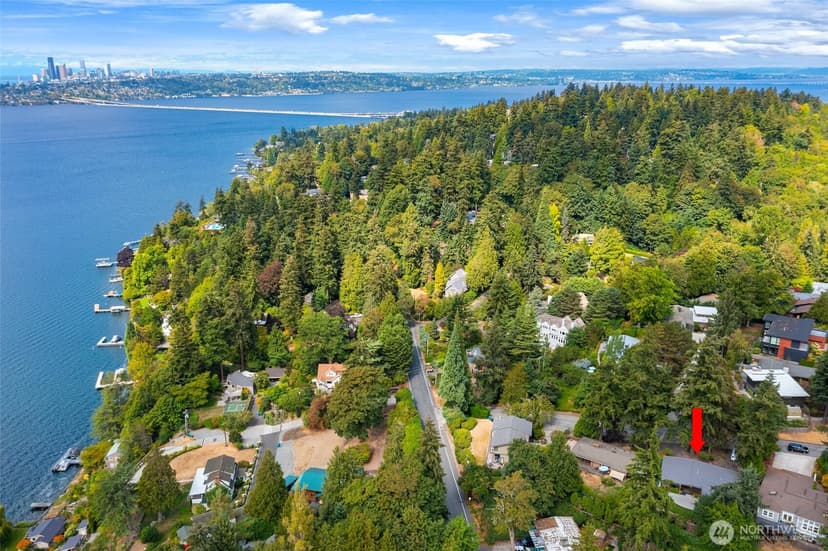 Property photo for 7529 SE 40th Street, Mercer Island photo 32