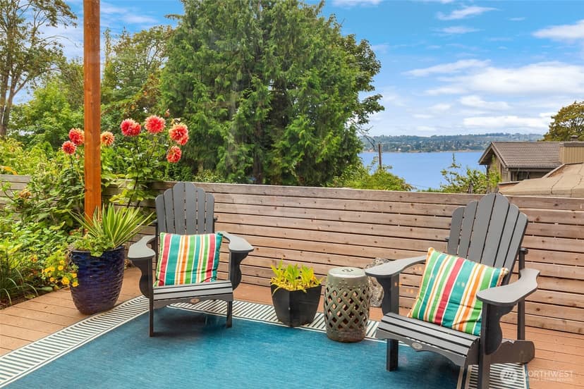 Property photo for 7529 SE 40th Street, Mercer Island photo 10