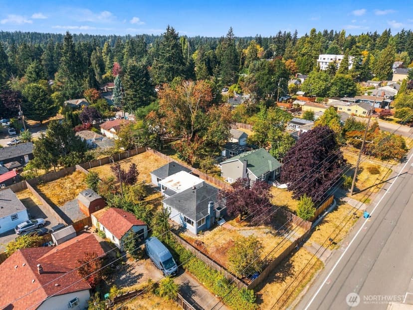 Property photo for 15215 8th Avenue NE, Shoreline photo 32