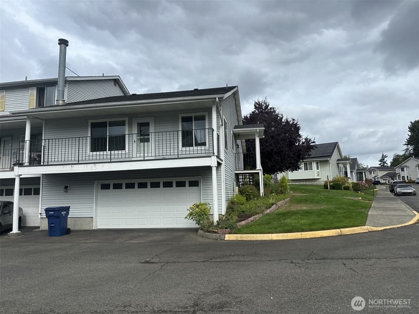 Property photo for 32716 3rd Place S #20A, Federal Way photo 2