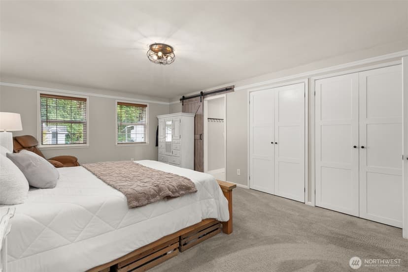 Property photo for 2525 112th Avenue E, Edgewood photo 11