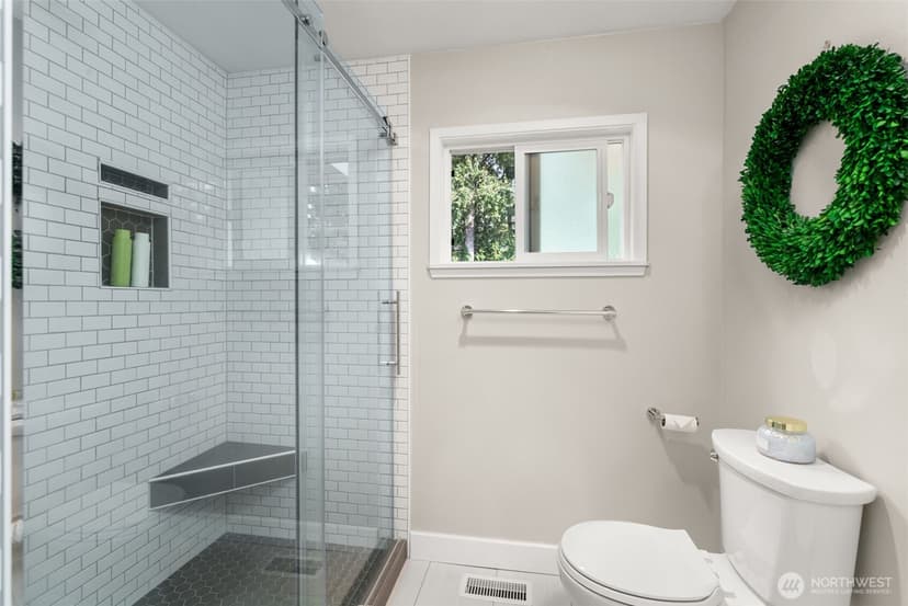 Property photo for 2525 112th Avenue E, Edgewood photo 12