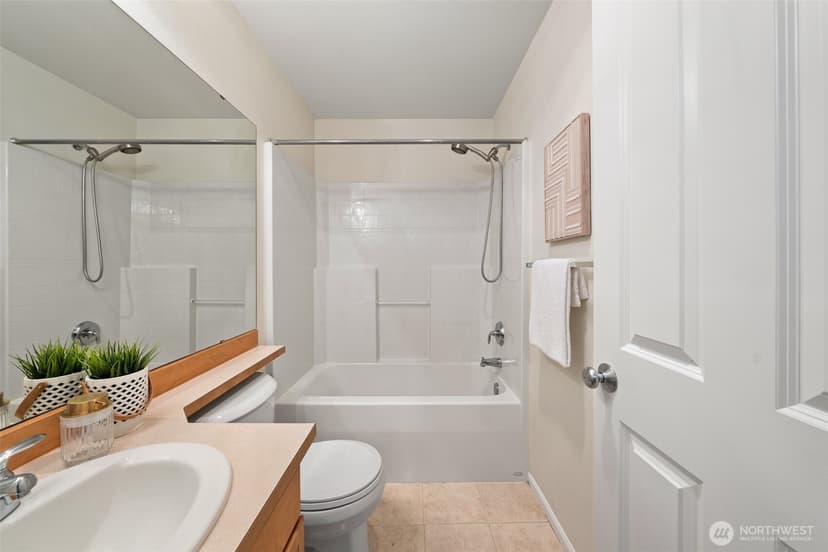 Property photo for 3727 S Holly Park Drive, Seattle photo 12