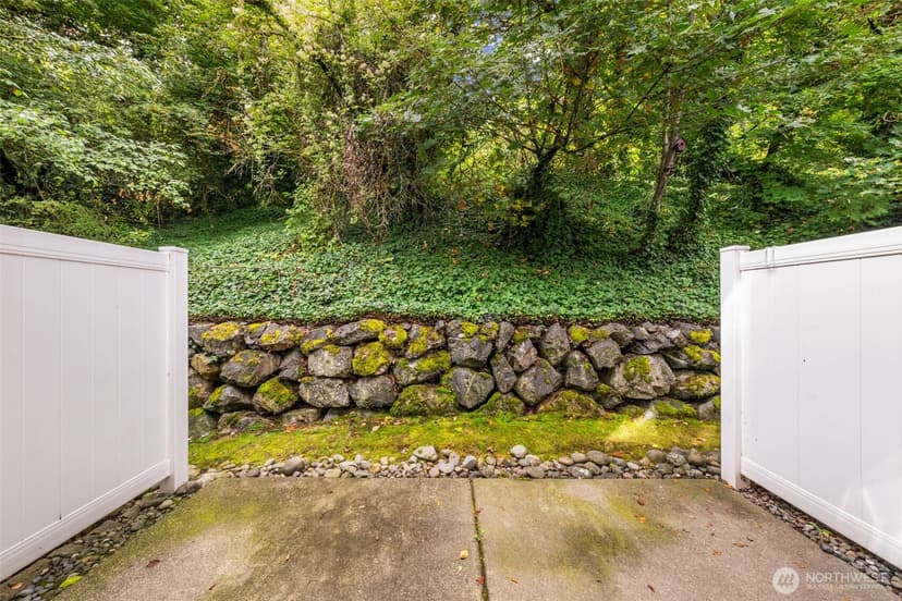 Property photo for 3727 S Holly Park Drive, Seattle photo 15