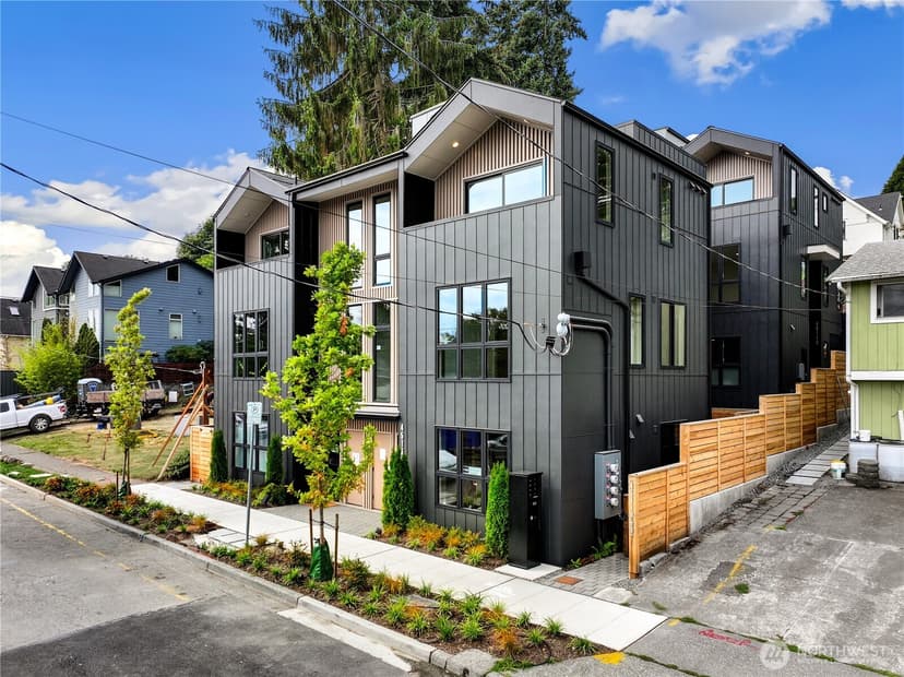 Property photo for 4511 A 34th Avenue S, Seattle photo 36