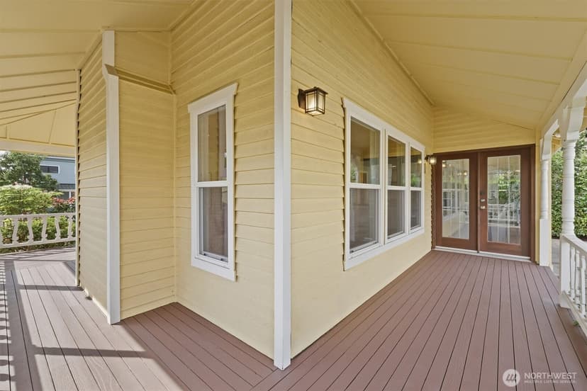 Property photo for 560 N 76th Street, Seattle photo 28