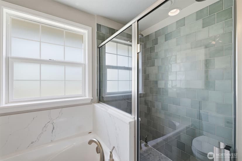 Property photo for 560 N 76th Street, Seattle photo 21
