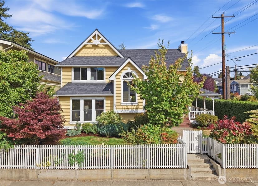 Property photo for 560 N 76th Street, Seattle photo 39