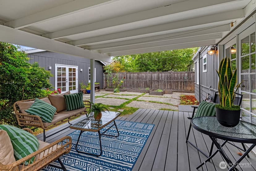 Property photo for 7915 34th Avenue SW, Seattle photo 14