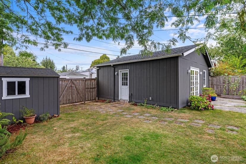 Property photo for 7915 34th Avenue SW, Seattle photo 16