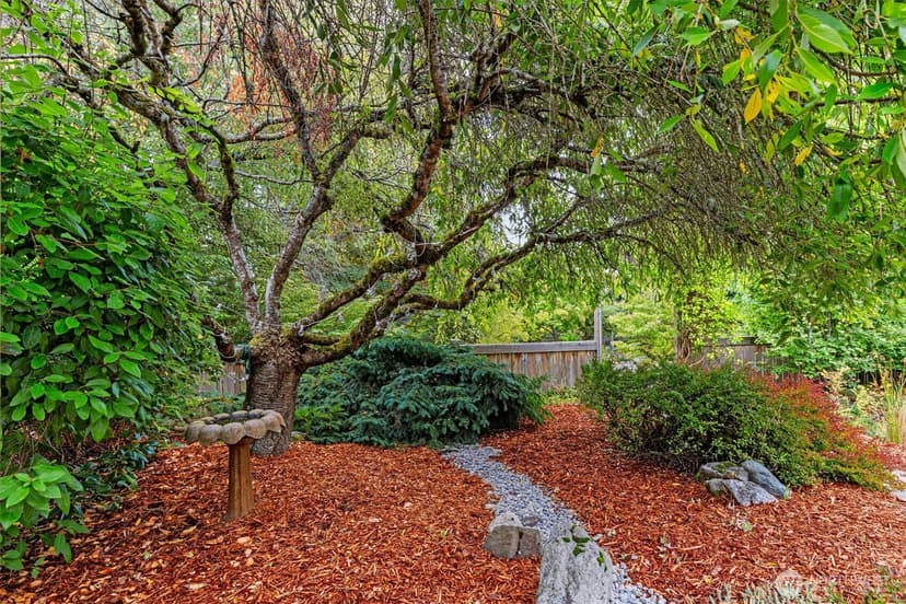 Property photo for 7915 34th Avenue SW, Seattle photo 15