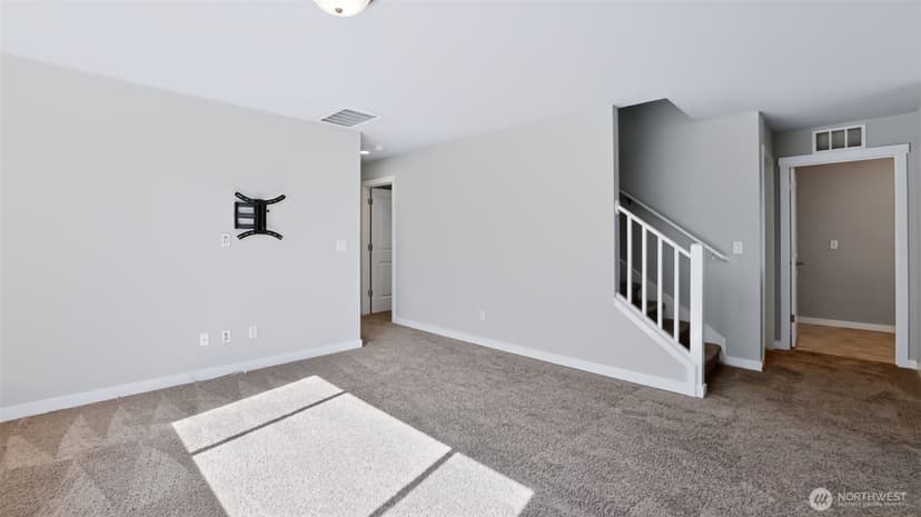 Property photo for 18801 124th Avenue SE, Renton photo 16