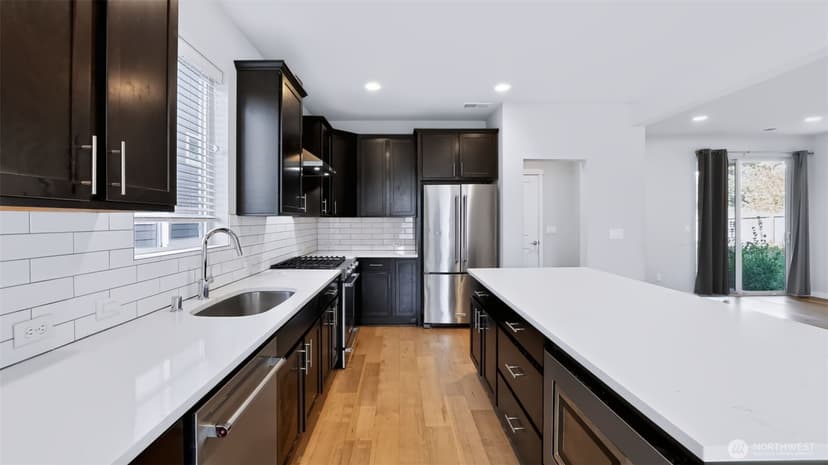 Property photo for 18801 124th Avenue SE, Renton photo 8
