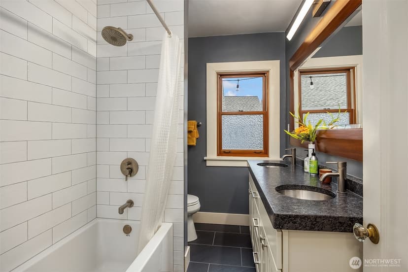 Property photo for 7426 Keen Way N, Seattle photo 14