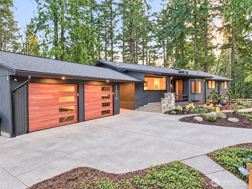 Property photo for 22016 Vine Road, Brier photo 3