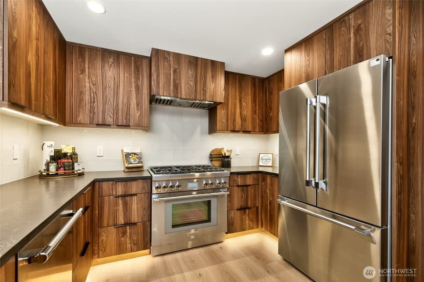 Property photo for 22016 Vine Road, Brier photo 10