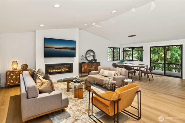 Property photo for 22016 Vine Road, Brier photo 5