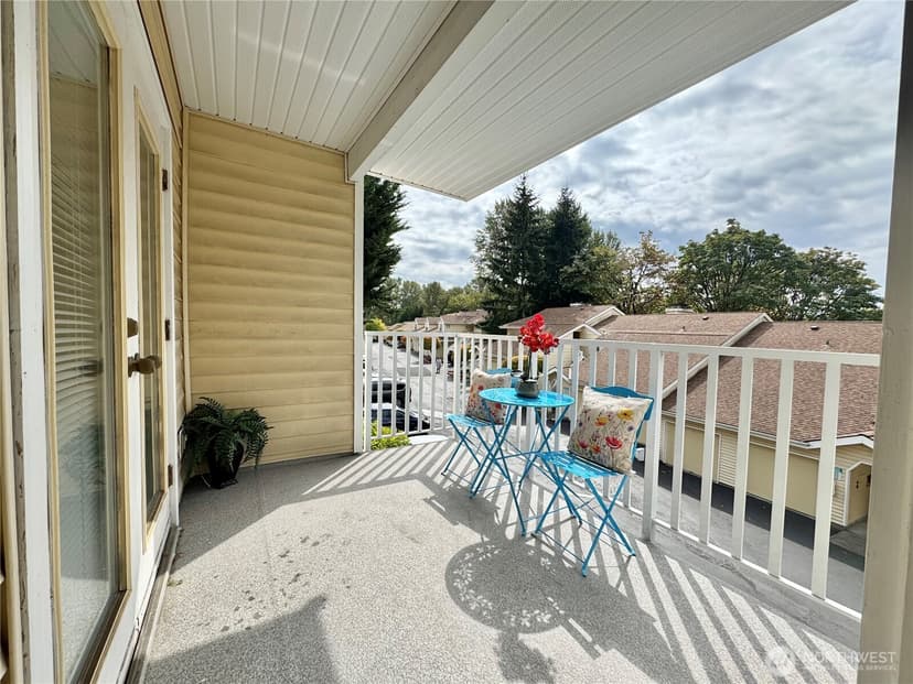 Property photo for 2610 118th Avenue SE #5-202, Bellevue photo 19