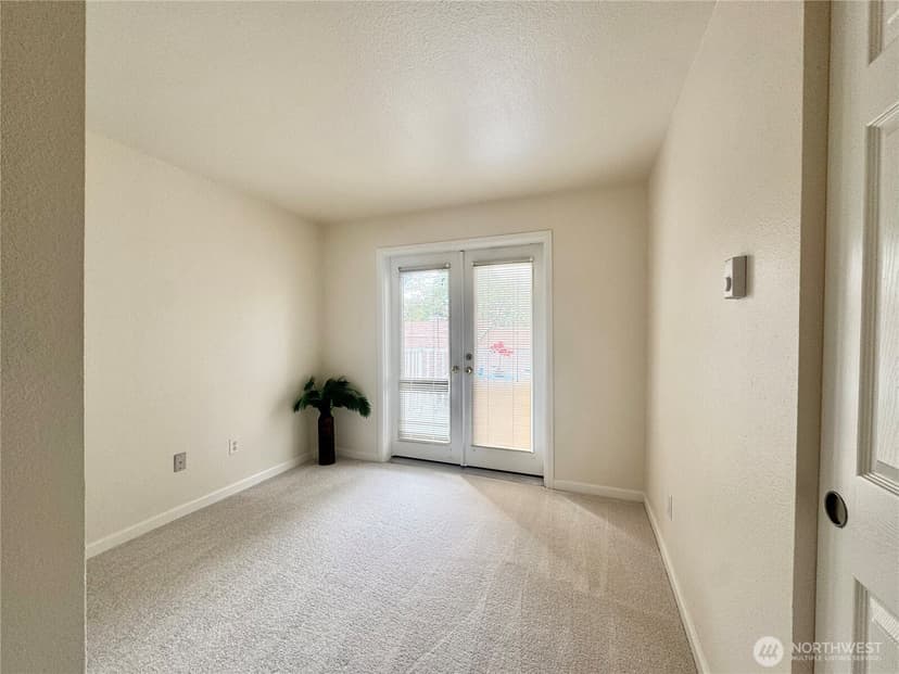 Property photo for 2610 118th Avenue SE #5-202, Bellevue photo 13