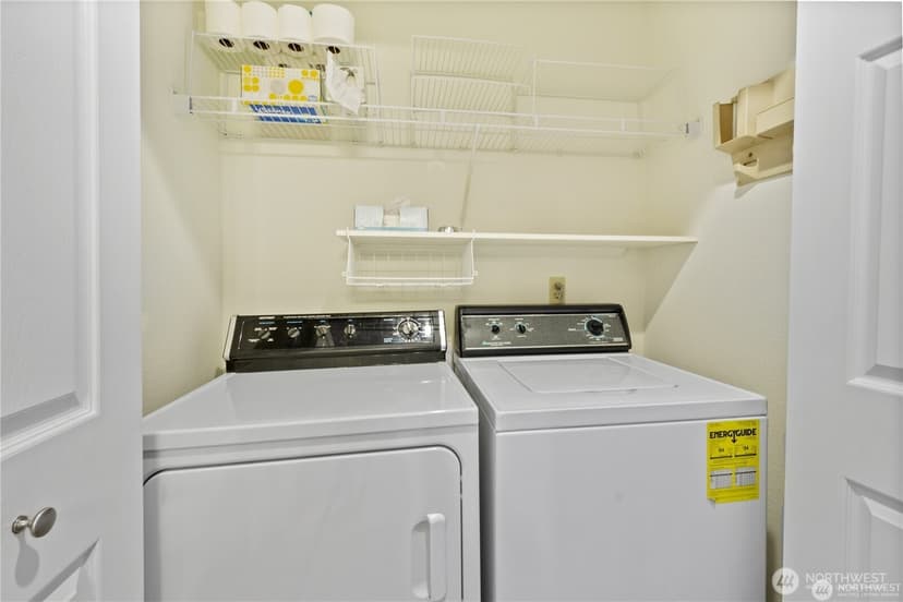 Property photo for 2610 118th Avenue SE #5-202, Bellevue photo 18