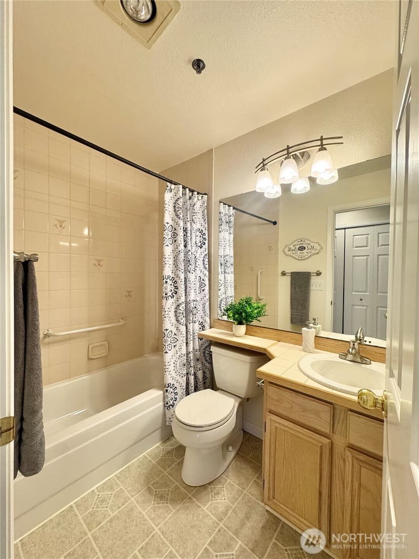Property photo for 2610 118th Avenue SE #5-202, Bellevue photo 17