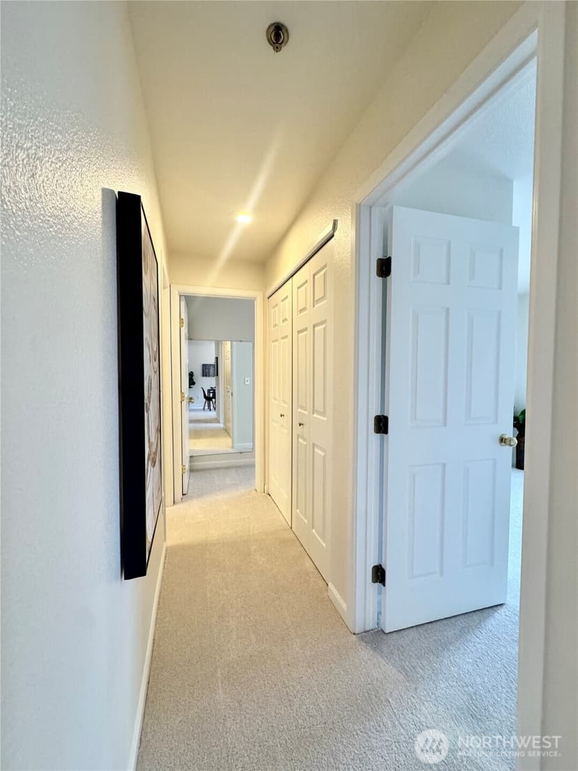 Property photo for 2610 118th Avenue SE #5-202, Bellevue photo 7