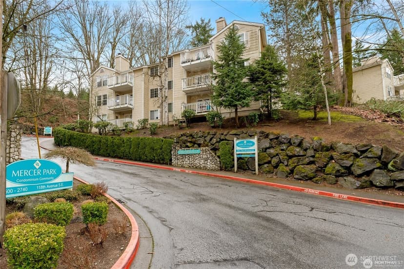 Property photo for 2610 118th Avenue SE #5-202, Bellevue photo 22