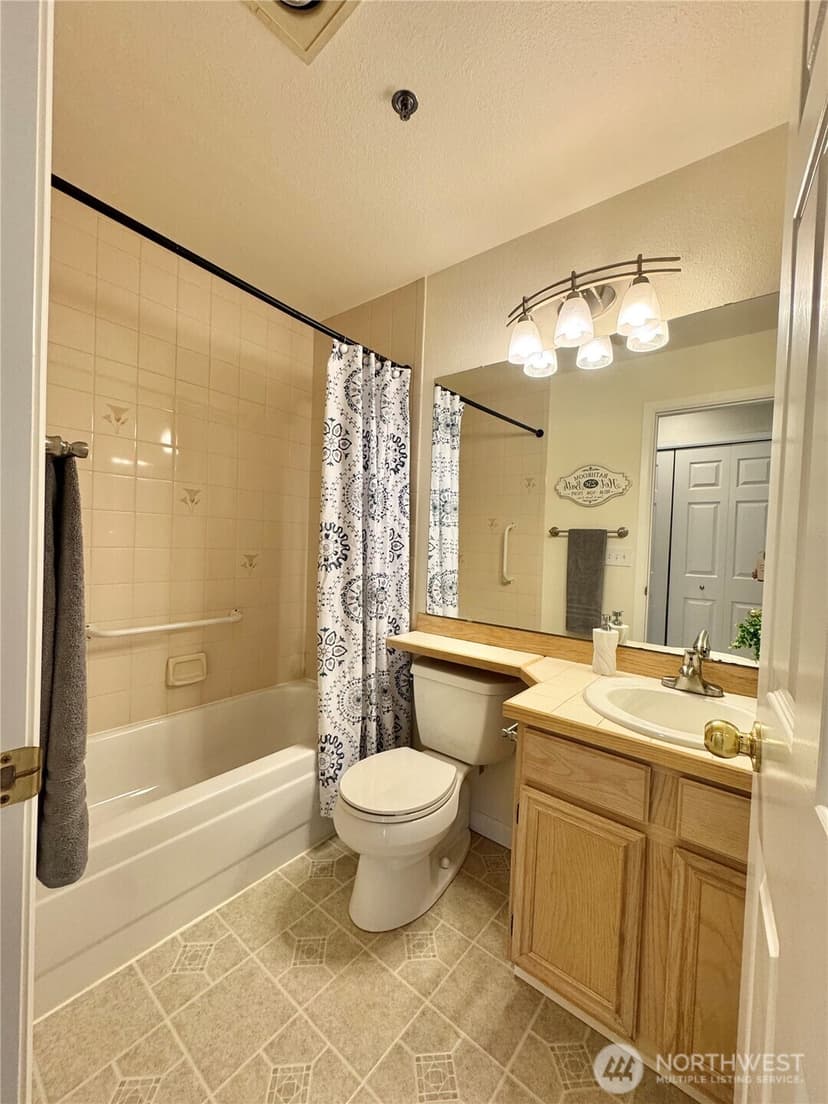 Property photo for 2610 118th Avenue SE #5-202, Bellevue photo 15