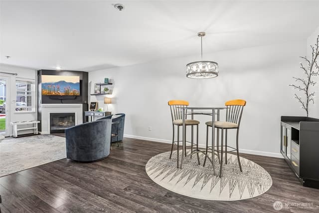 Property photo for 250 NW Dogwood Street #E104, Issaquah photo 5