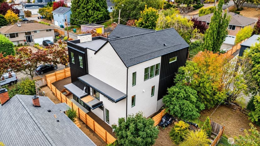 Property photo for 3410 w Ruffner Street, Seattle photo 2