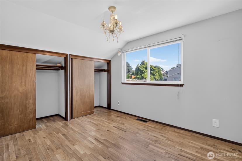 Property photo for 2914 44th Avenue NE, Tacoma photo 17