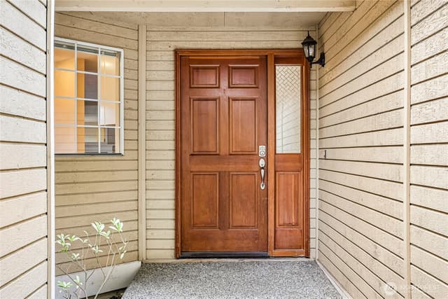 Property photo for 11641 NE 95th Street, Kirkland photo 3