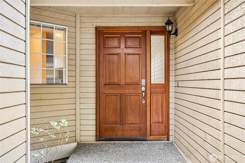 Property photo for 11641 NE 95th Street, Kirkland photo 3