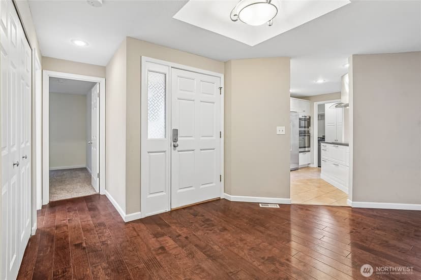 Property photo for 11641 NE 95th Street, Kirkland photo 15