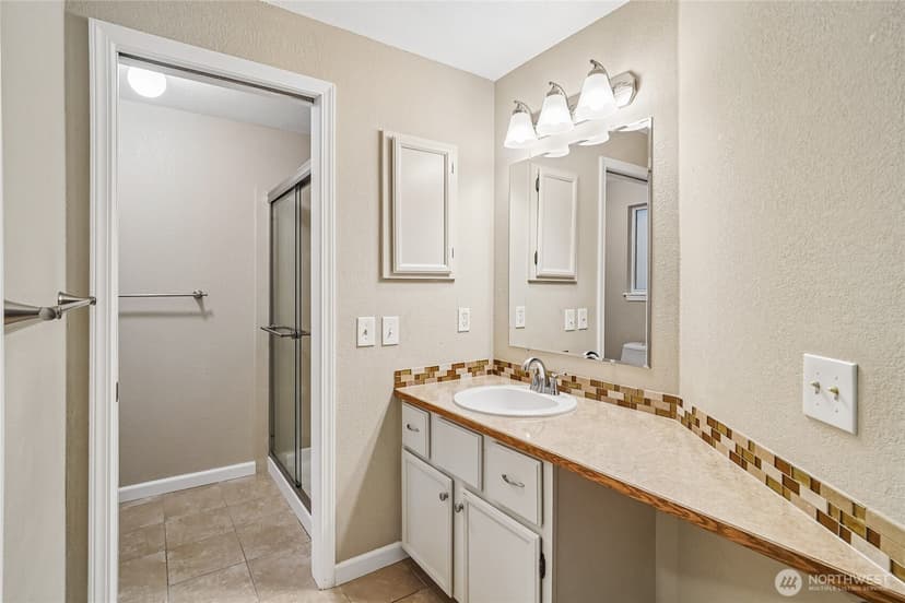 Property photo for 11641 NE 95th Street, Kirkland photo 19