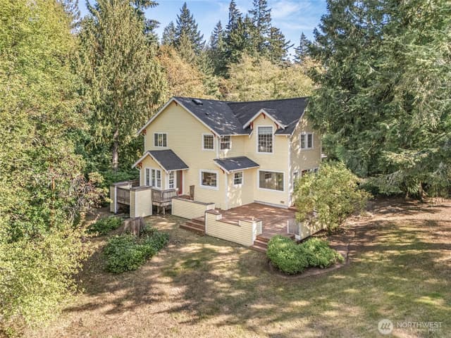 Property photo for 16526 128th Avenue SW, Vashon
