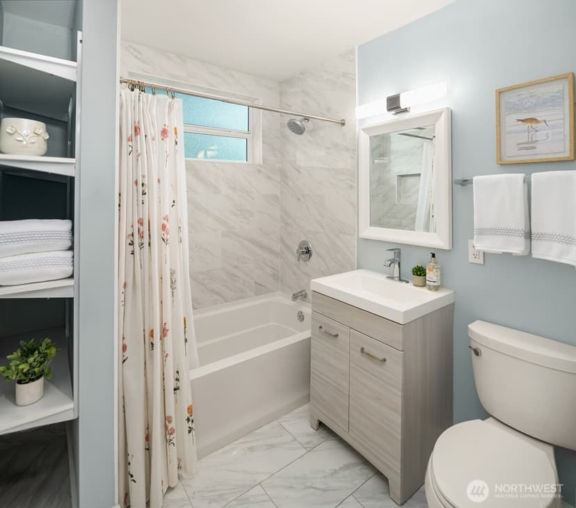 Property photo for 4626 33rd Avenue W, Seattle photo 19