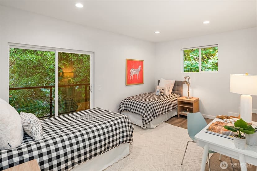 Property photo for 4626 33rd Avenue W, Seattle photo 18