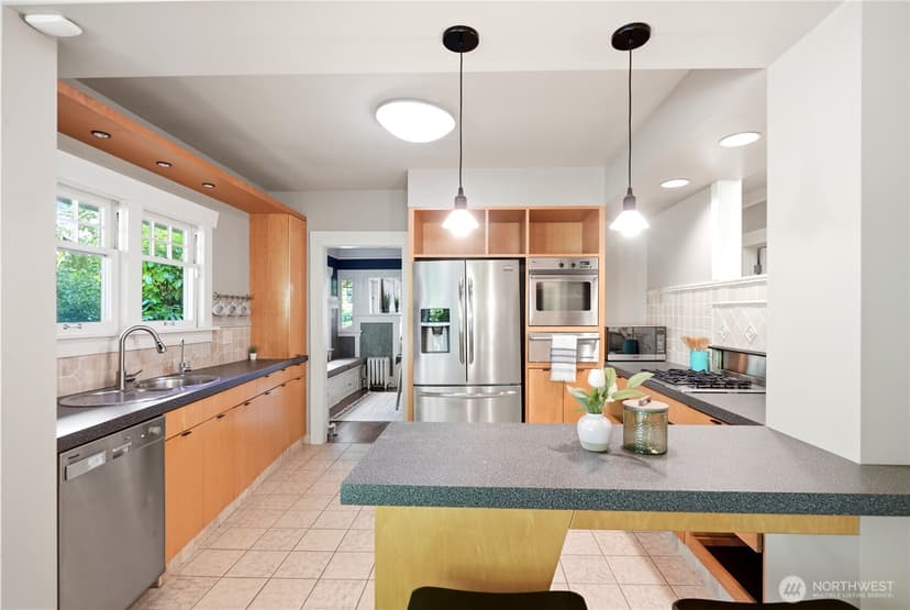 Property photo for 1731 Lake Washington Boulevard S, Seattle photo 11