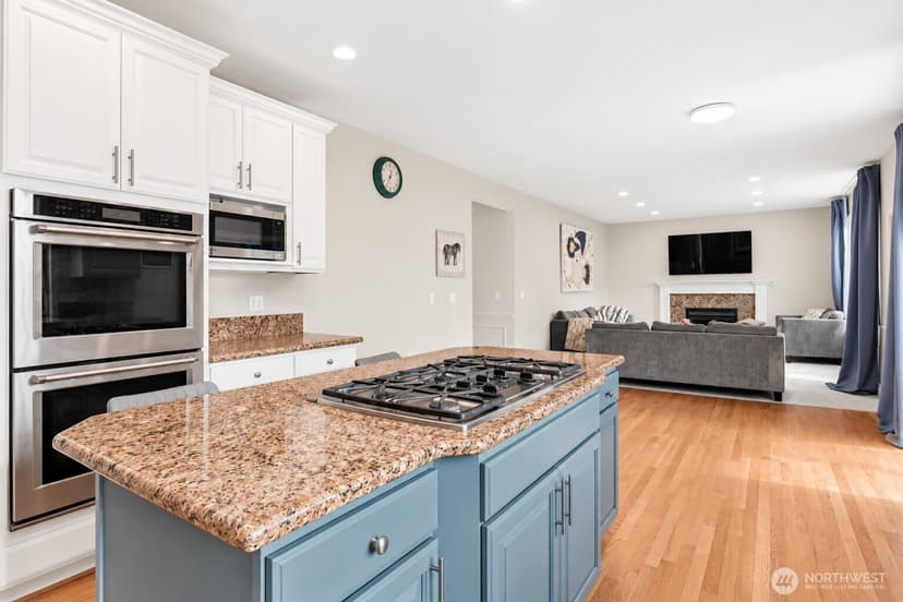 Property photo for 8218 NE 187th Way, Kenmore photo 8