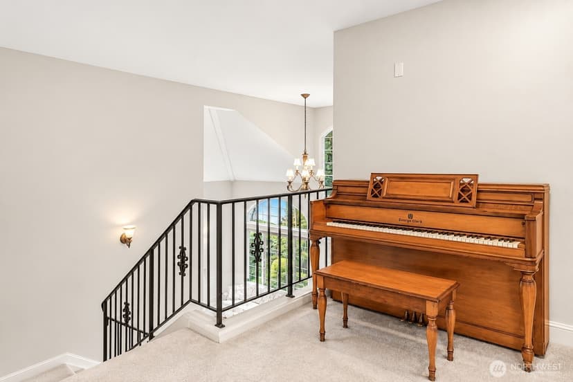 Property photo for 8218 NE 187th Way, Kenmore photo 20
