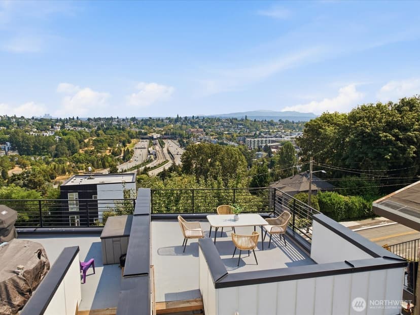 Property photo for 1339 15th Avenue S, Seattle photo 26