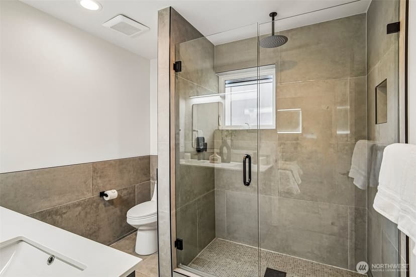 Property photo for 731 S Southern Street #6, Seattle photo 19