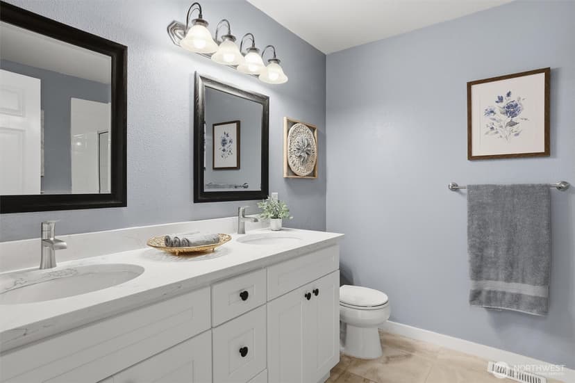 Property photo for 5012 Freeport Lane #B, Mukilteo photo 19
