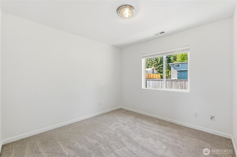 Property photo for 7624 NE 201st Place, Kenmore photo 33