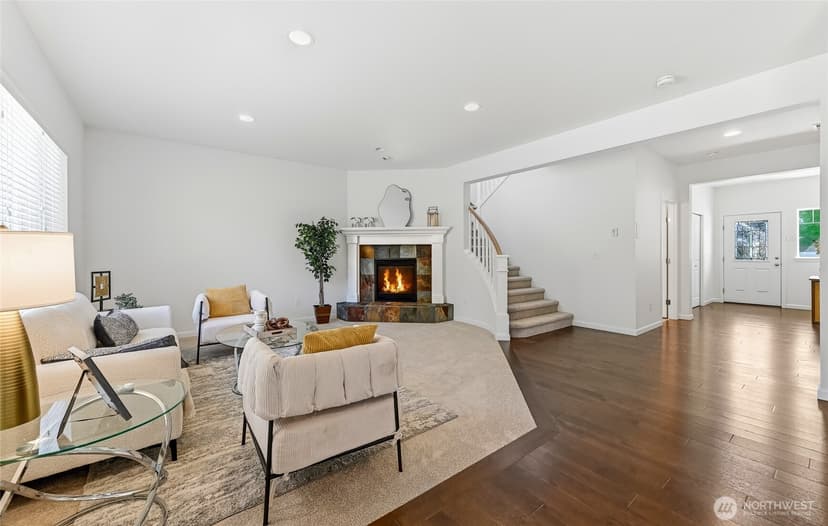 Property photo for 7624 NE 201st Place, Kenmore photo 12